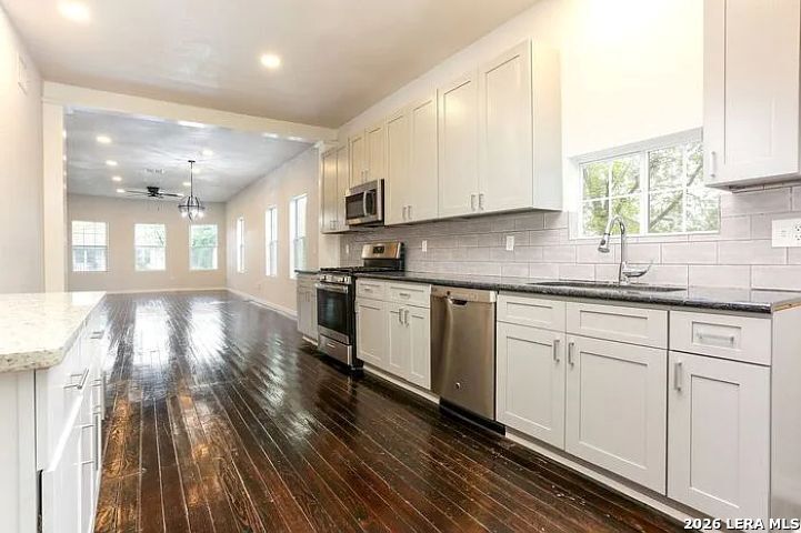 618 Saint James San Antonio TX 78202