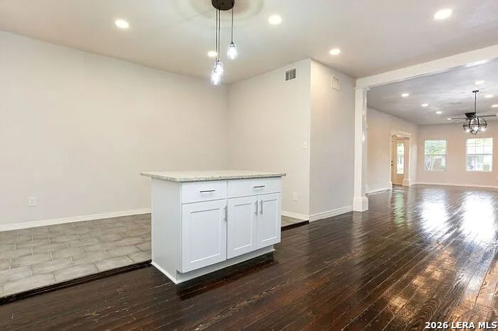 618 Saint James San Antonio TX 78202