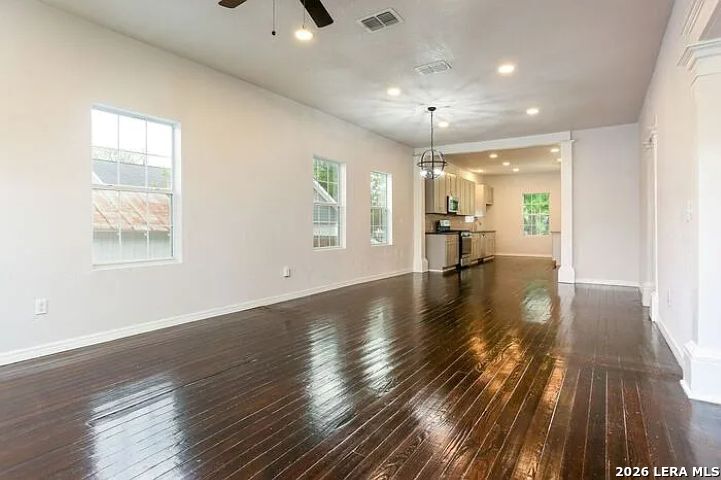 618 Saint James San Antonio TX 78202