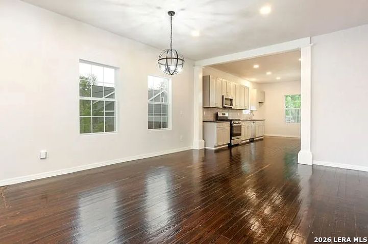 618 Saint James San Antonio TX 78202