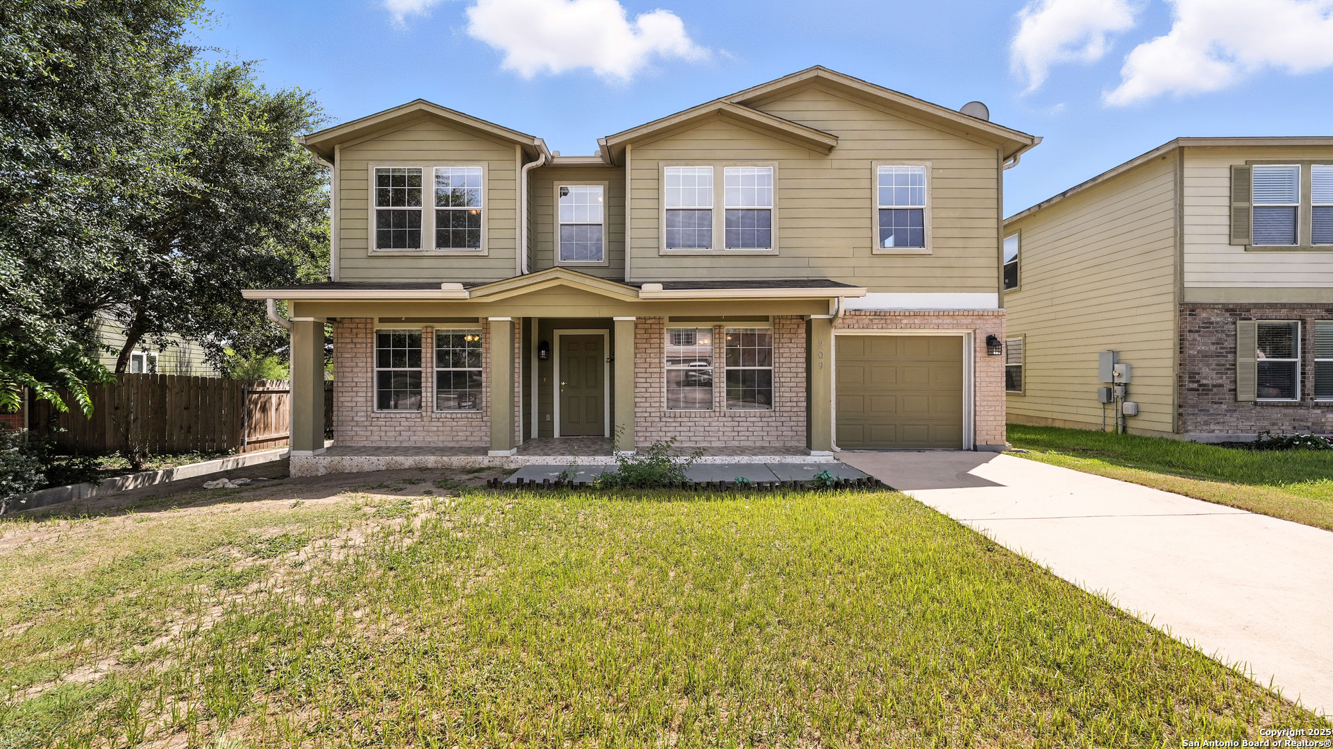 209 Hinge Cibolo TX 78108
