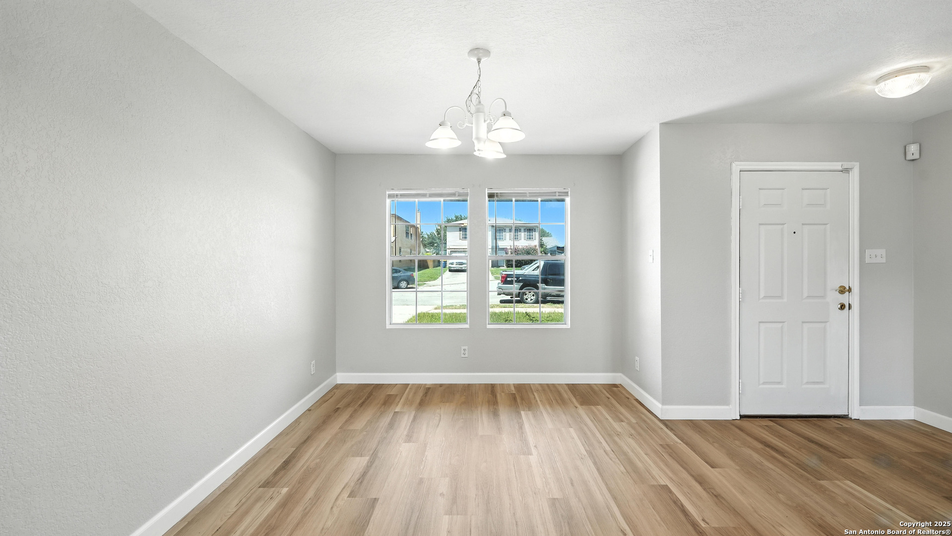 209 Hinge Cibolo TX 78108