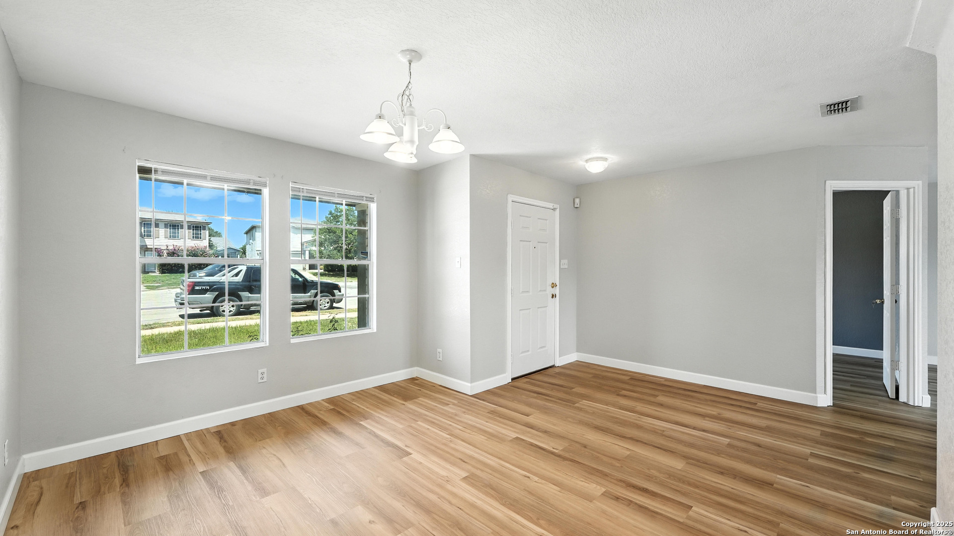 209 Hinge Cibolo TX 78108