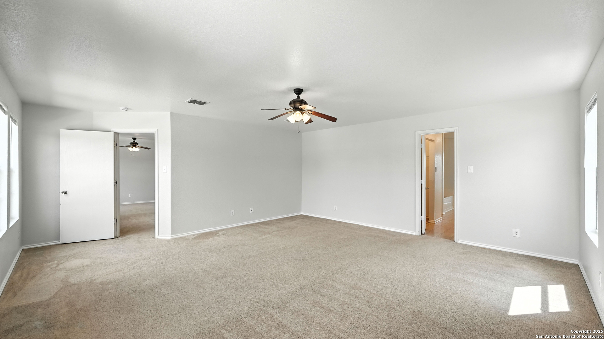 209 Hinge Cibolo TX 78108