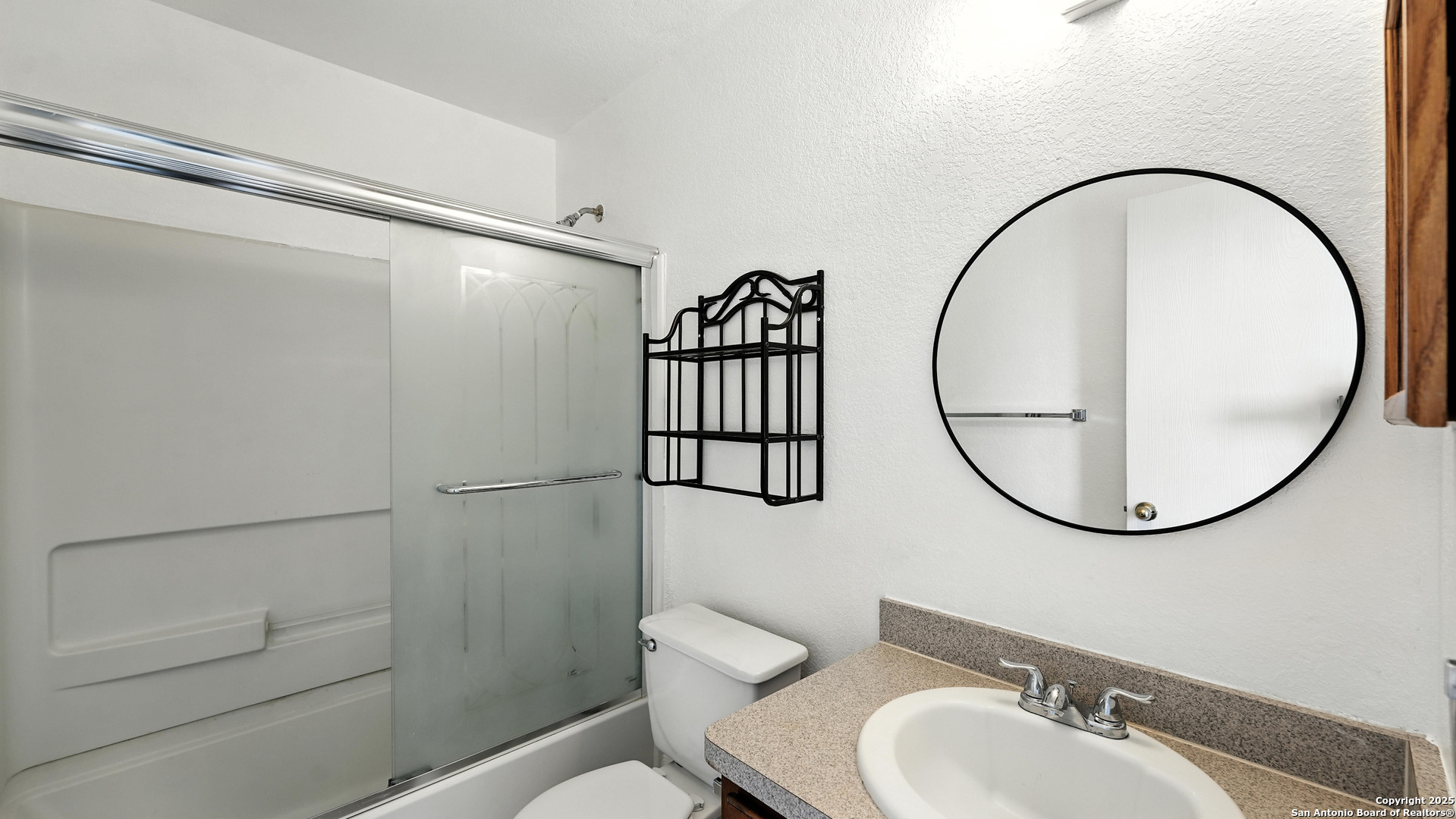 209 Hinge Cibolo TX 78108