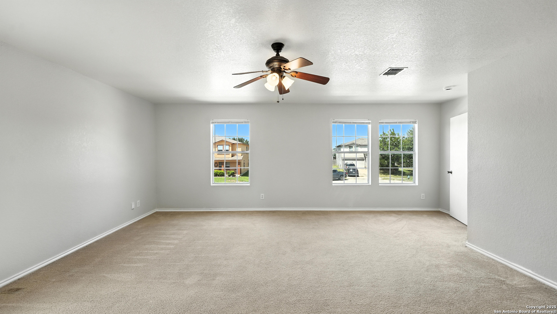 209 Hinge Cibolo TX 78108