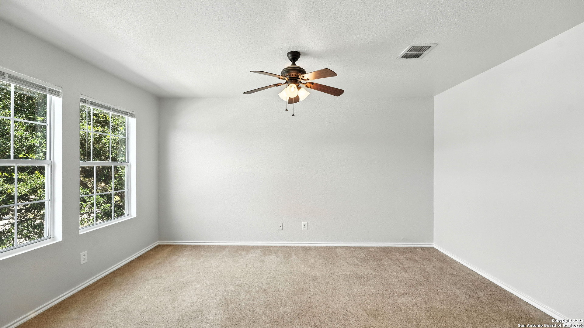 209 Hinge Cibolo TX 78108