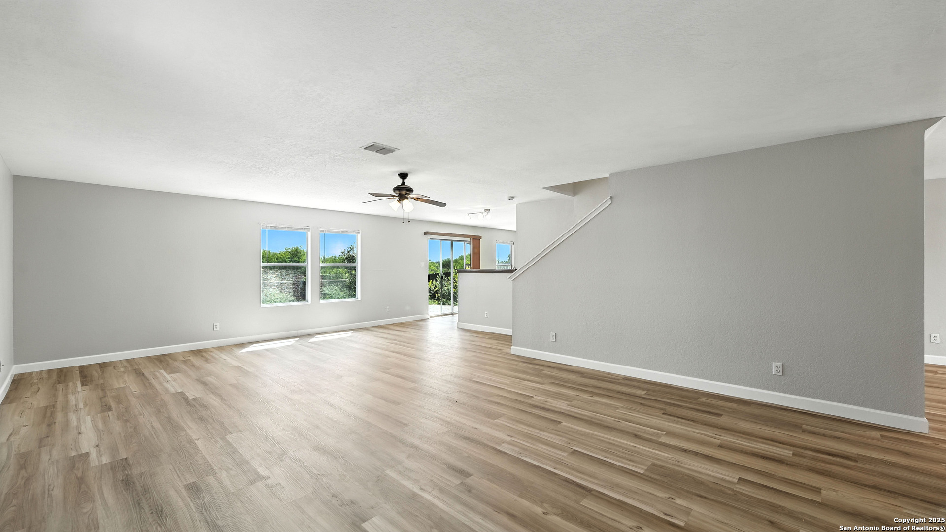 209 Hinge Cibolo TX 78108