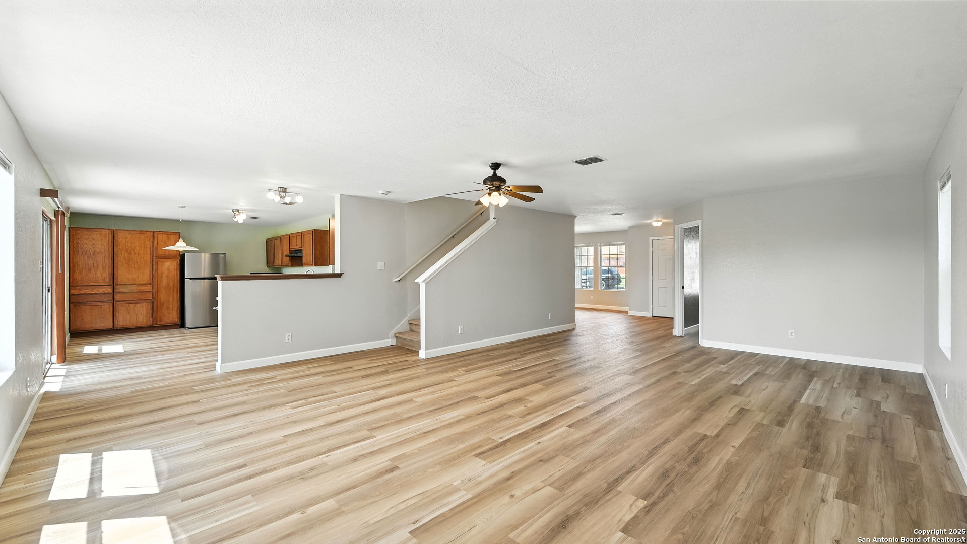 209 Hinge Cibolo TX 78108