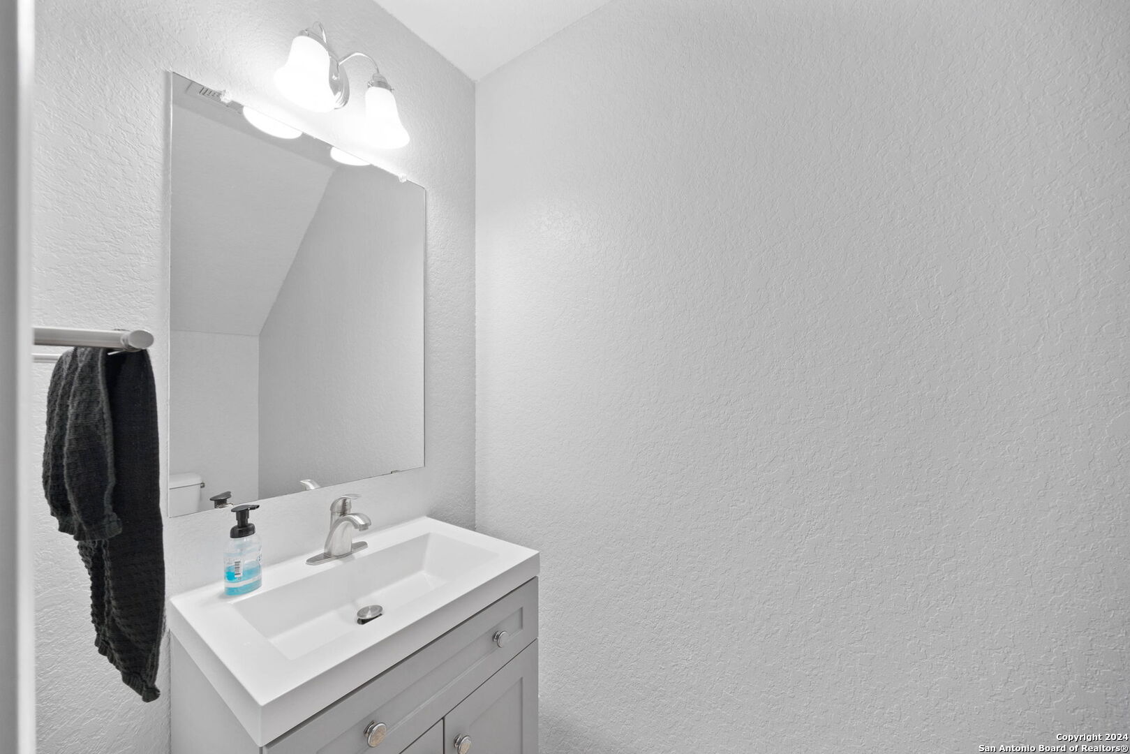 9227 Silver Vista San Antonio TX 78254