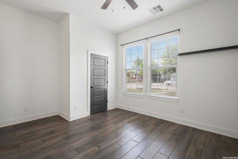 534 Rigsby Avenue San Antonio TX 78210