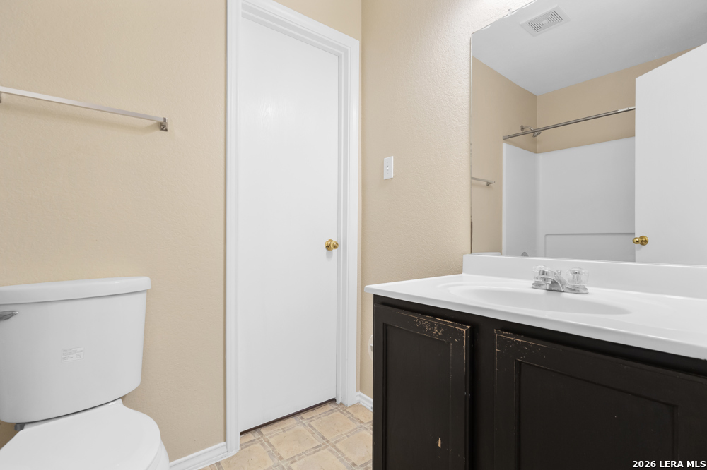 8304 Heights Valley Converse TX 78109