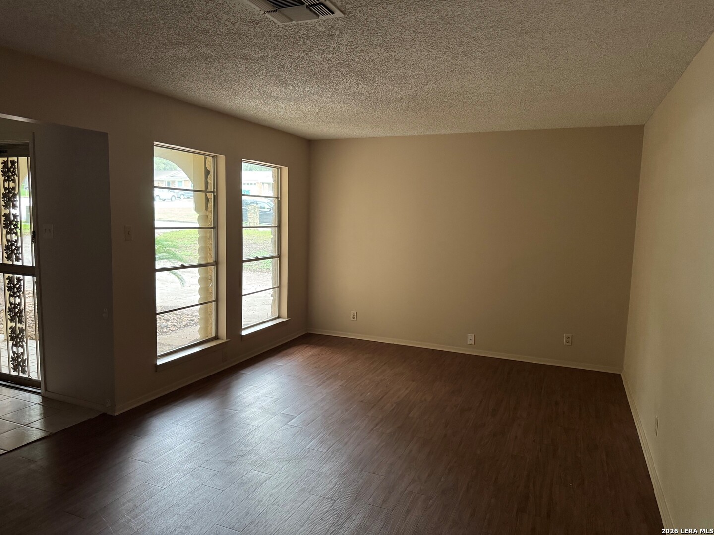 143 Forrest Trail Universal City TX 78148