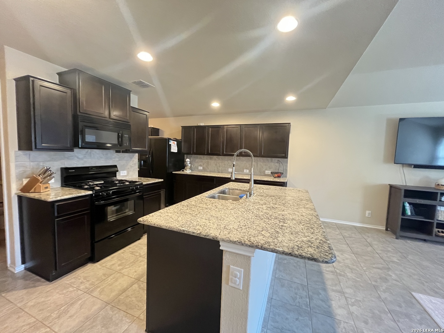 8919 Bowen Branch San Antonio TX 78254