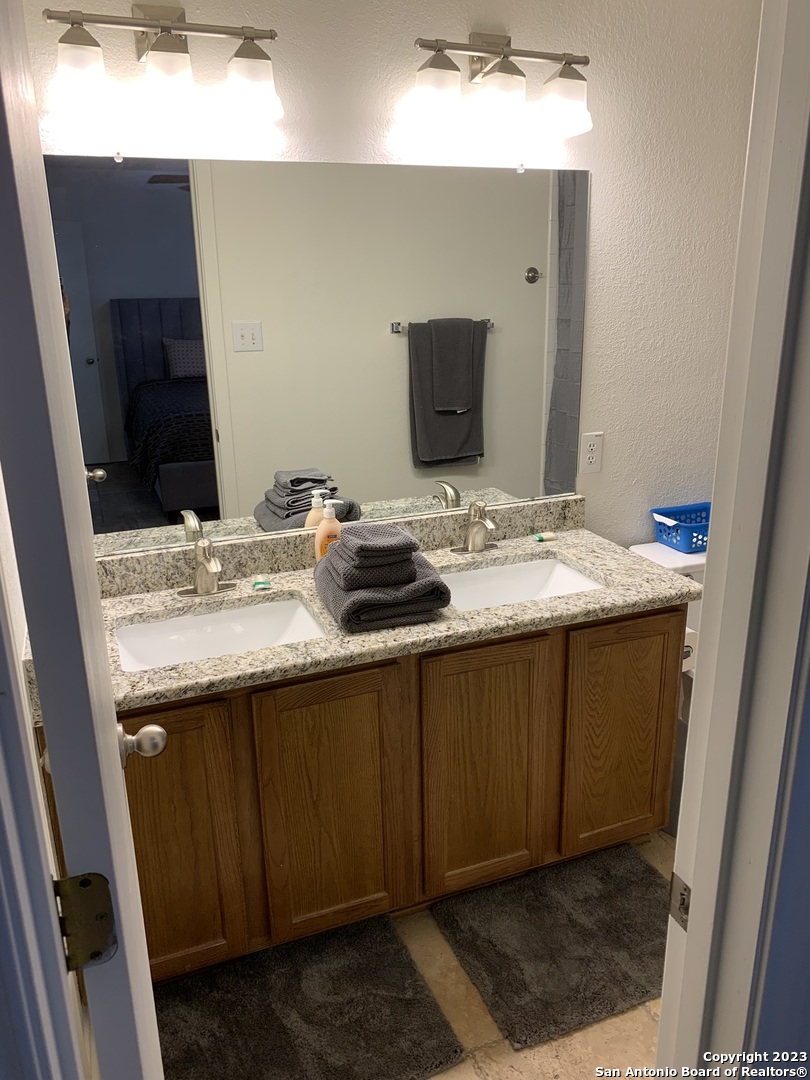 10615 Shaenview San Antonio TX 78254