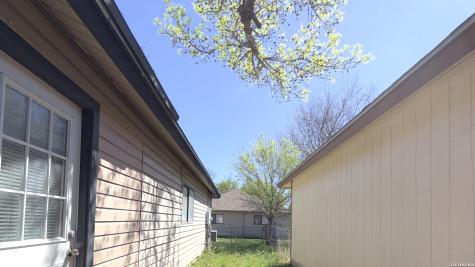 9742 Misty Plain Drive San Antonio TX 78245