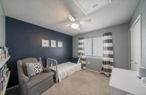 2435 Pendant Oak San Antonio TX 78232