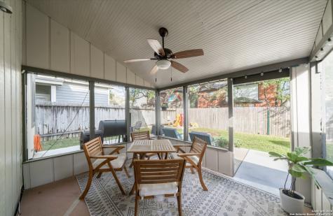 2435 Pendant Oak San Antonio TX 78232