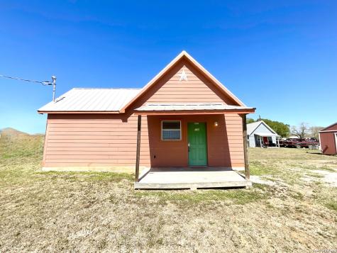 573 Texas 97 Floresville TX 78114