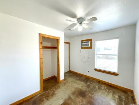 573 Texas 97 Floresville TX 78114