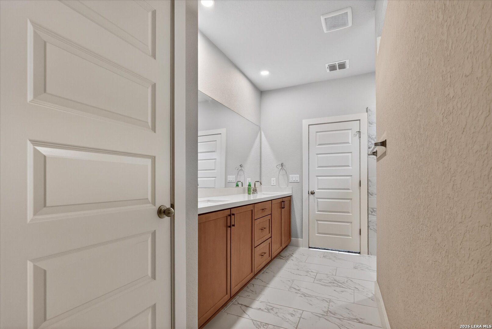 7154 Walkers Loop Live Oak TX 78233