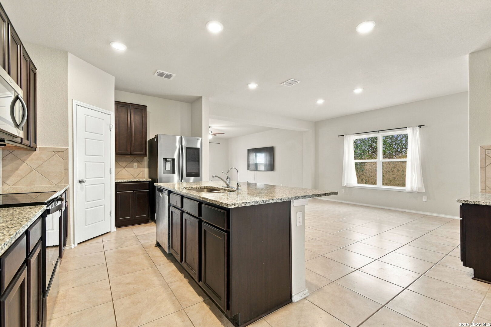 4705 Cambridge Park Converse TX 78109