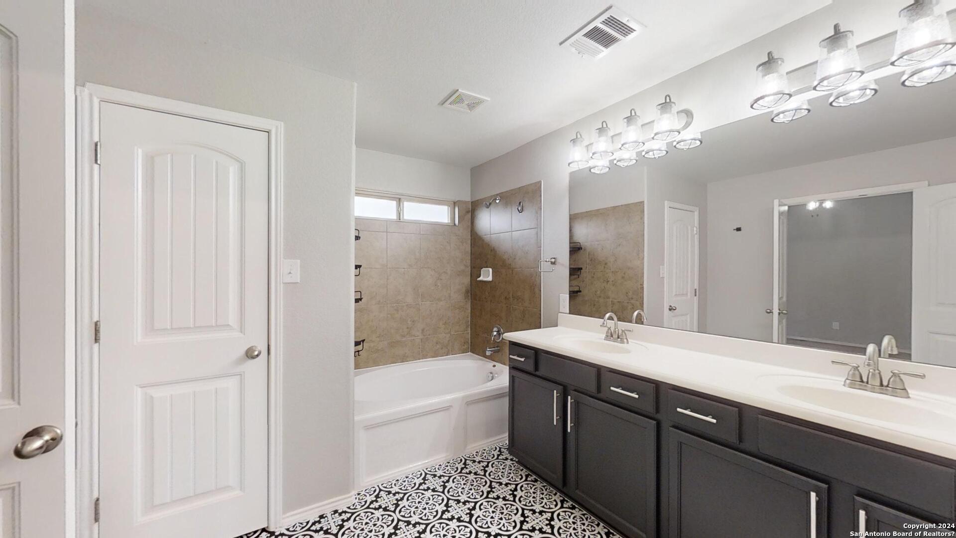 2915 Thunder Gulch San Antonio TX 78245