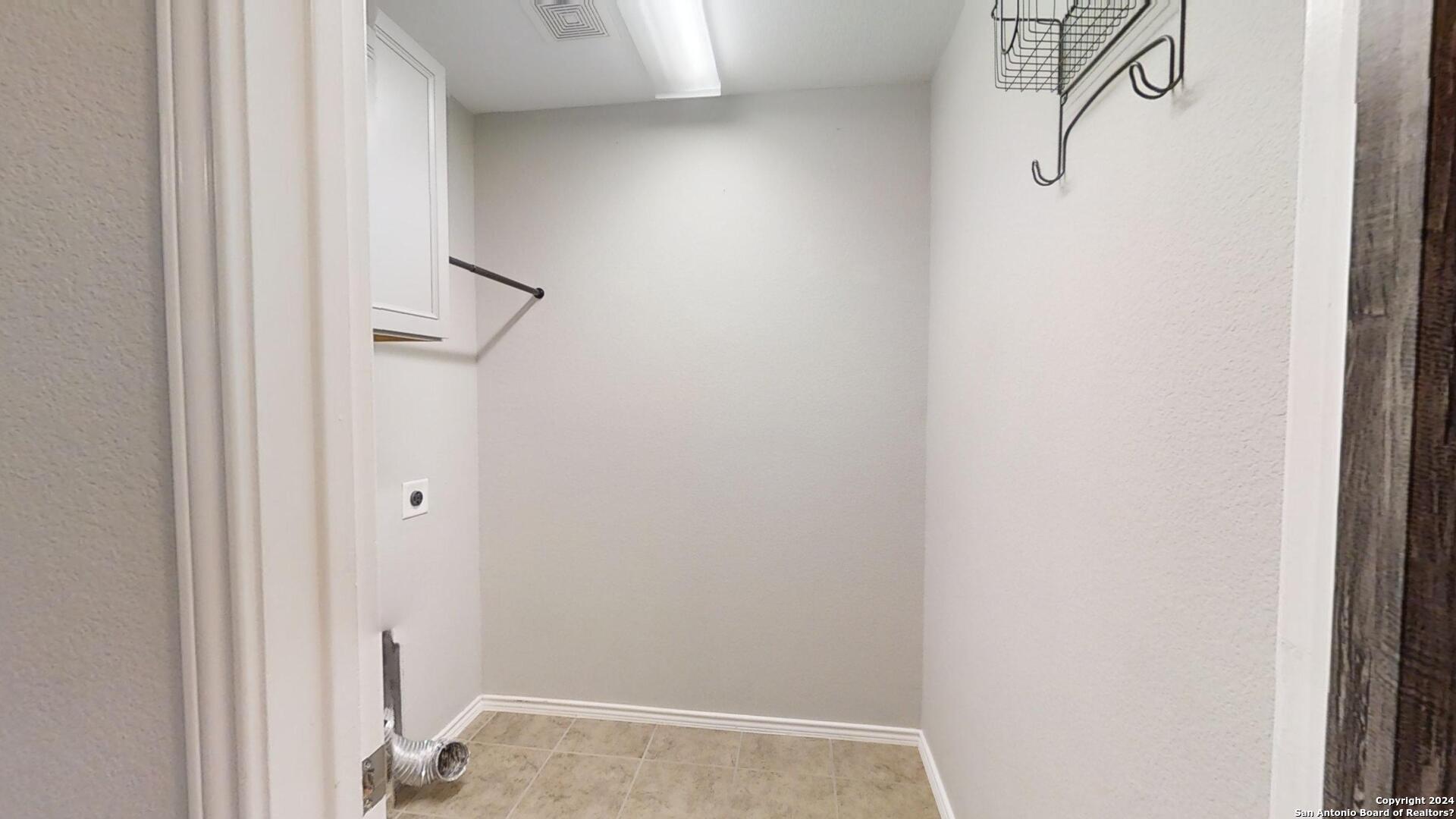 2915 Thunder Gulch San Antonio TX 78245