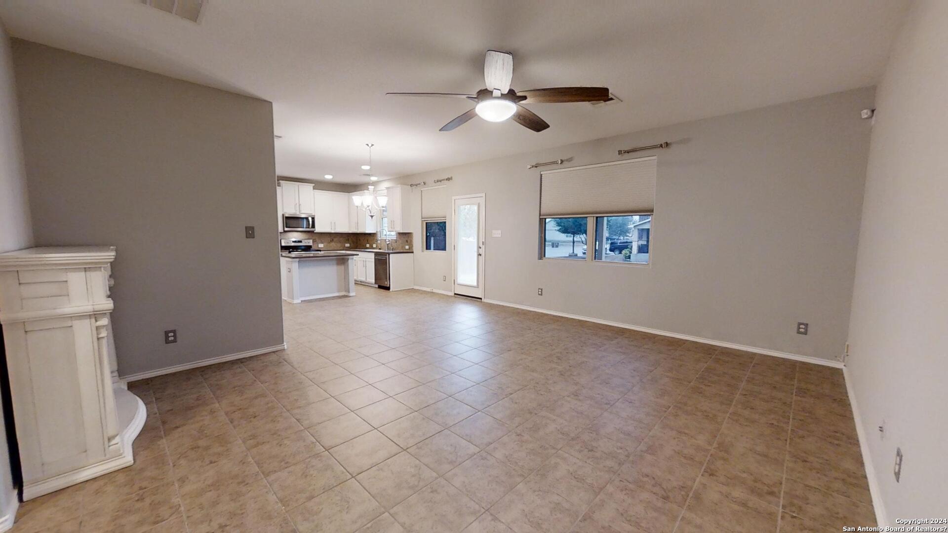 2915 Thunder Gulch San Antonio TX 78245