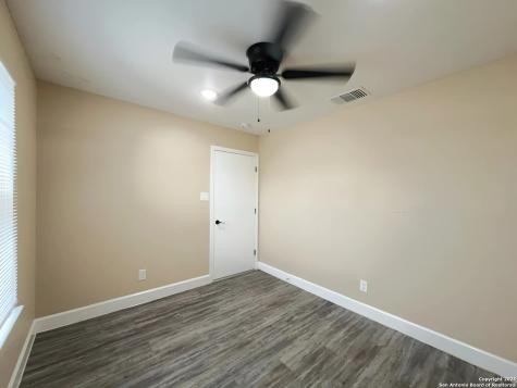 7571 Windsor Oaks San Antonio TX 78239