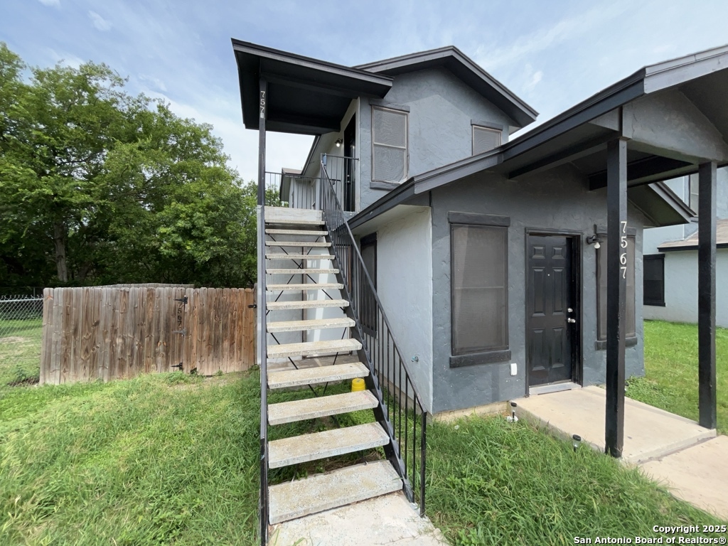 7571 Windsor Oaks San Antonio TX 78239