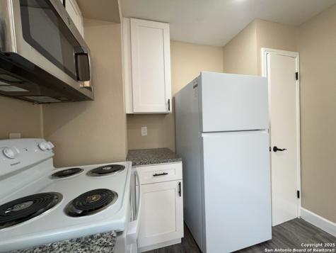 7571 Windsor Oaks San Antonio TX 78239