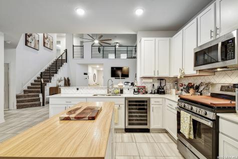 8863 Grey Elm Elmendorf TX 78112