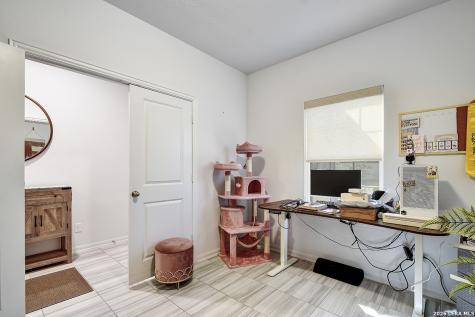 8863 Grey Elm Elmendorf TX 78112