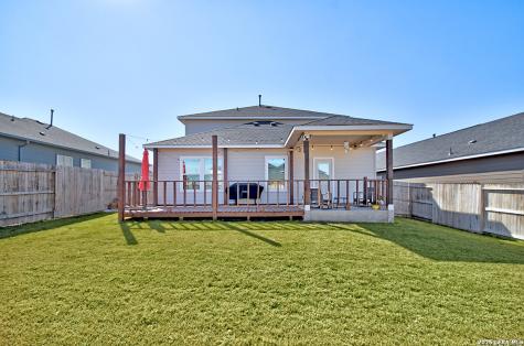 8863 Grey Elm Elmendorf TX 78112