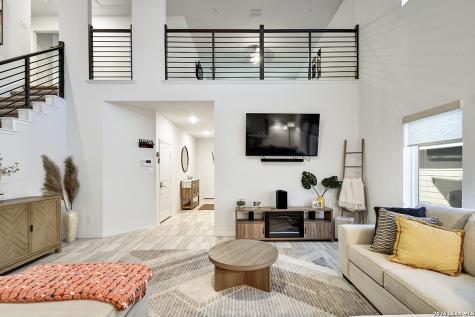 8863 Grey Elm Elmendorf TX 78112