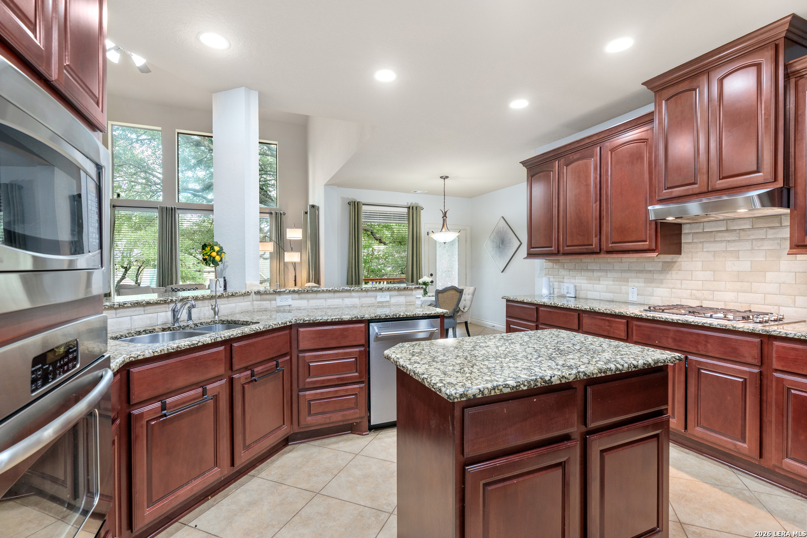 8810 Woodland Bend San Antonio TX 78255