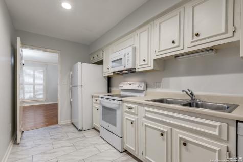 2611 Eisenhauer Road San Antonio TX 78209