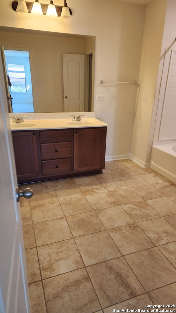 120 Anchor Bluff Universal City TX 78148