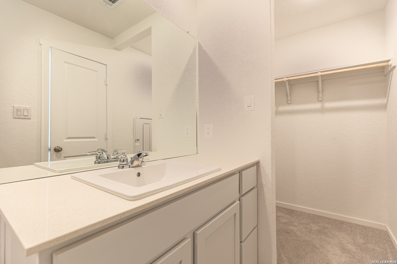 2922 Carnelian San Antonio TX 78264