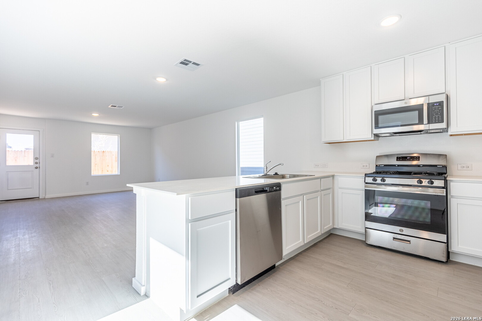 2922 Carnelian San Antonio TX 78264