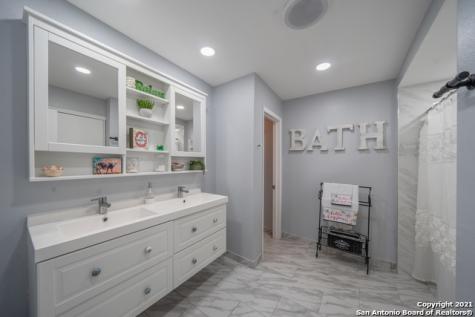 8110 Scottshill San Antonio TX 78209