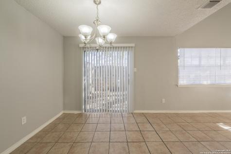 7524 Oak Chase San Antonio TX 78239
