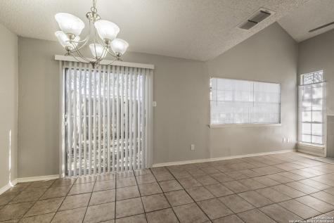 7524 Oak Chase San Antonio TX 78239