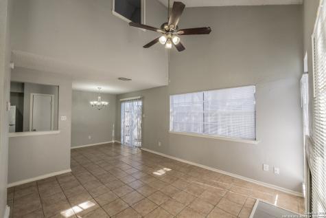 7524 Oak Chase San Antonio TX 78239