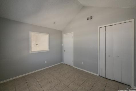7524 Oak Chase San Antonio TX 78239