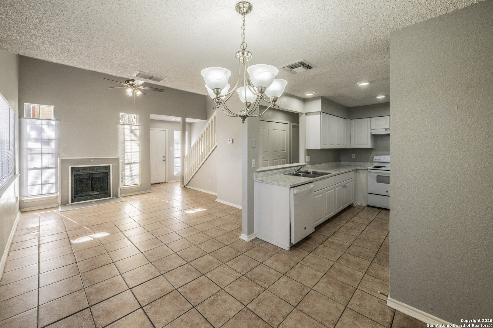 7524 Oak Chase San Antonio TX 78239
