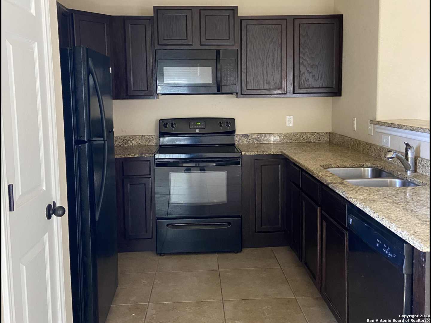 7215 Golf Way San Antonio TX 78244