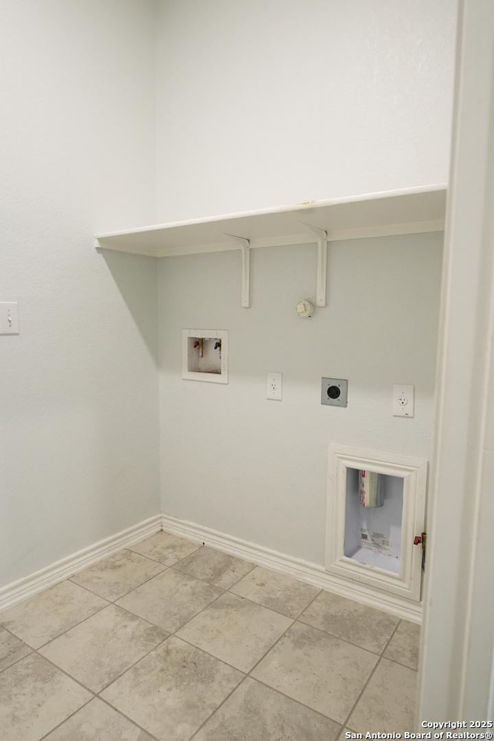 6431 Nolina San Antonio TX 78218