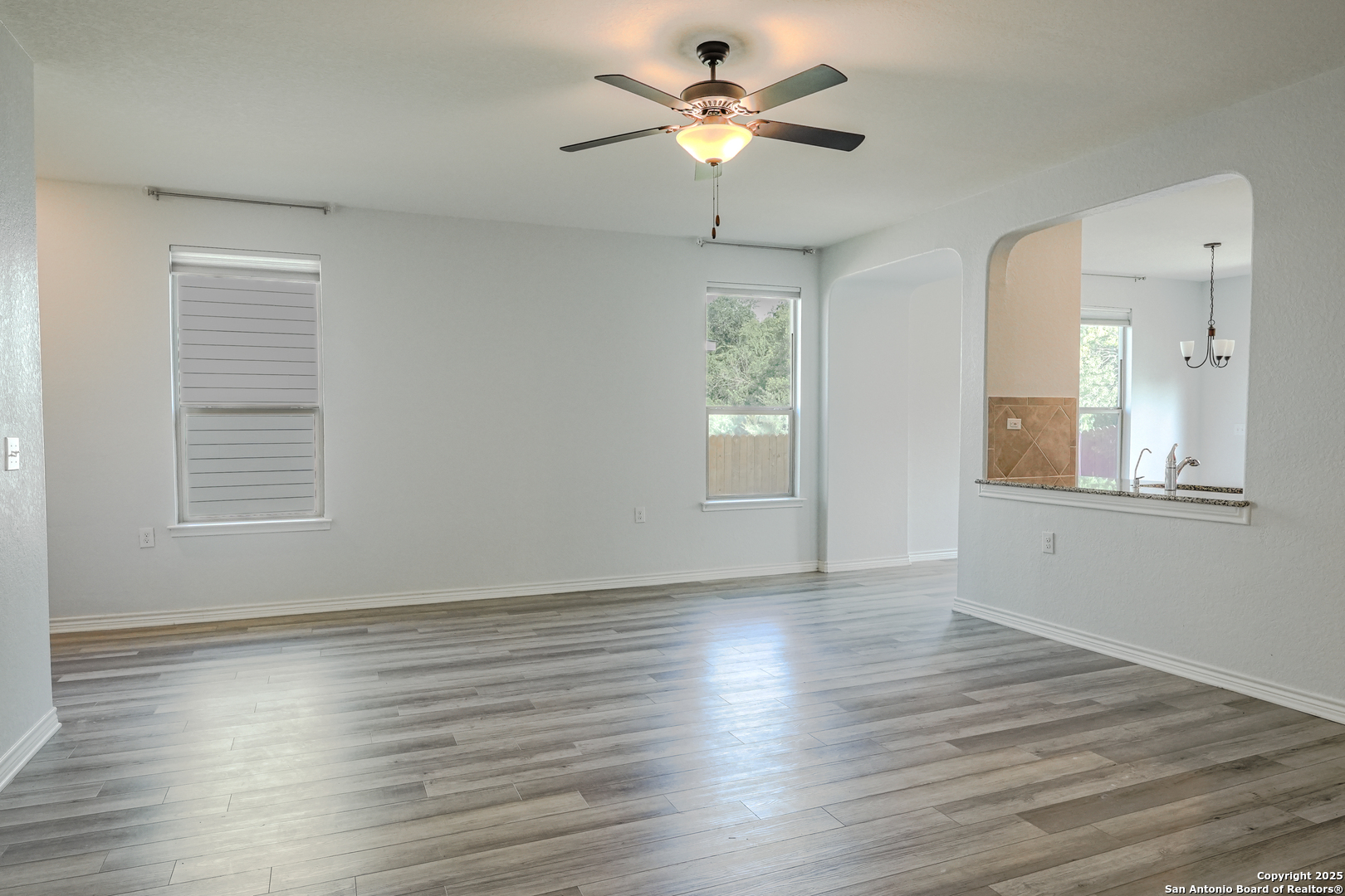 6431 Nolina San Antonio TX 78218